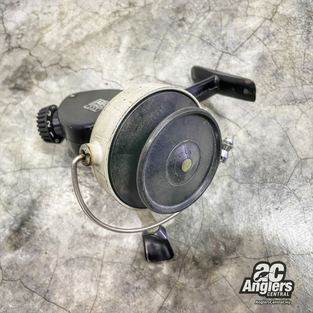 Abu Svangsta 333 (VINTAGE, 8/10) as is