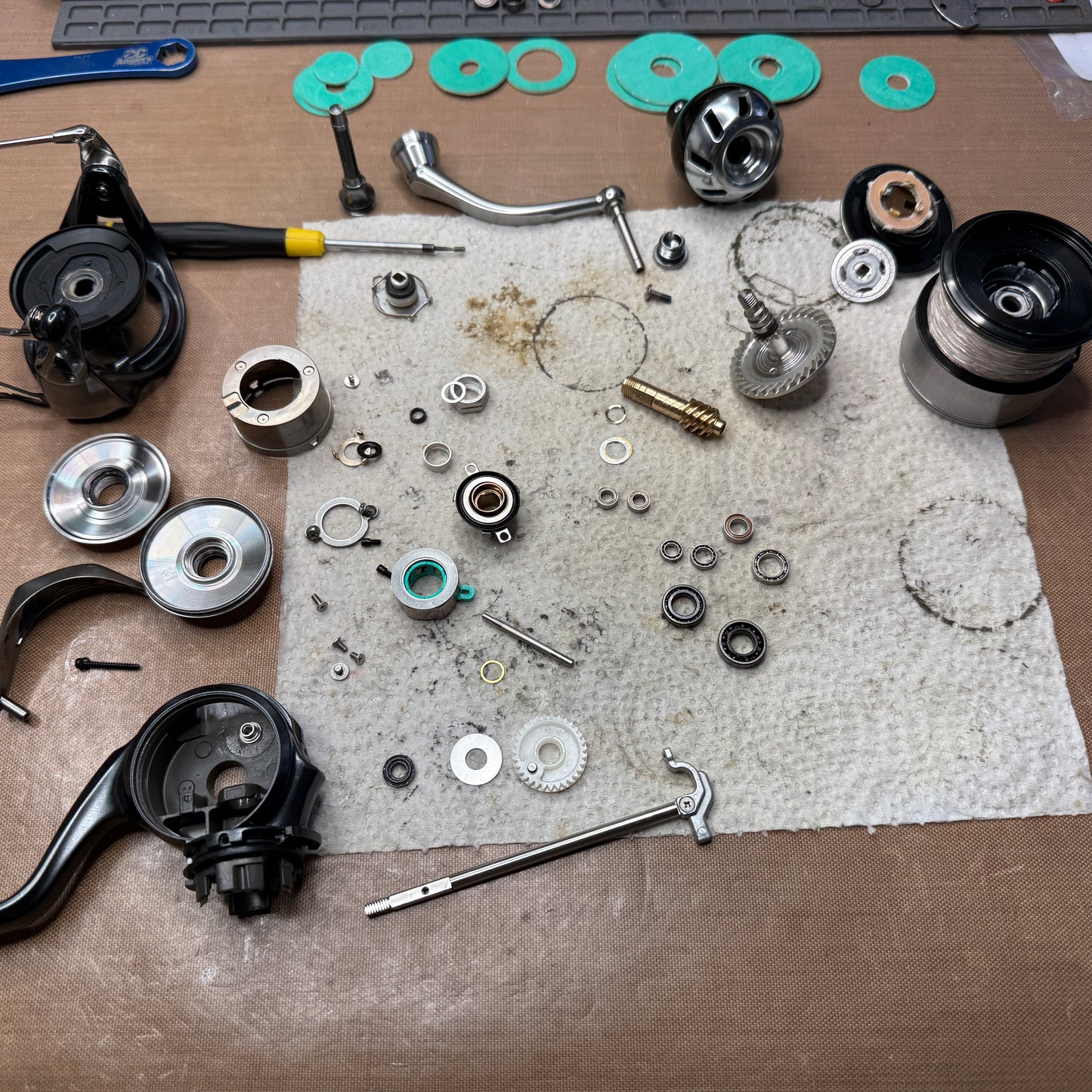 2024 Certate (G) LT 4000D-CXH-ARK (USED, 9/10) with box + gratica stand