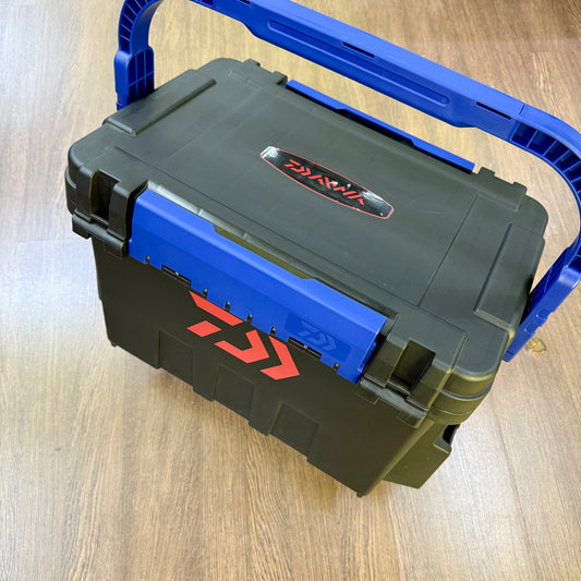 22 TB9000 Black/Blue/Red mix