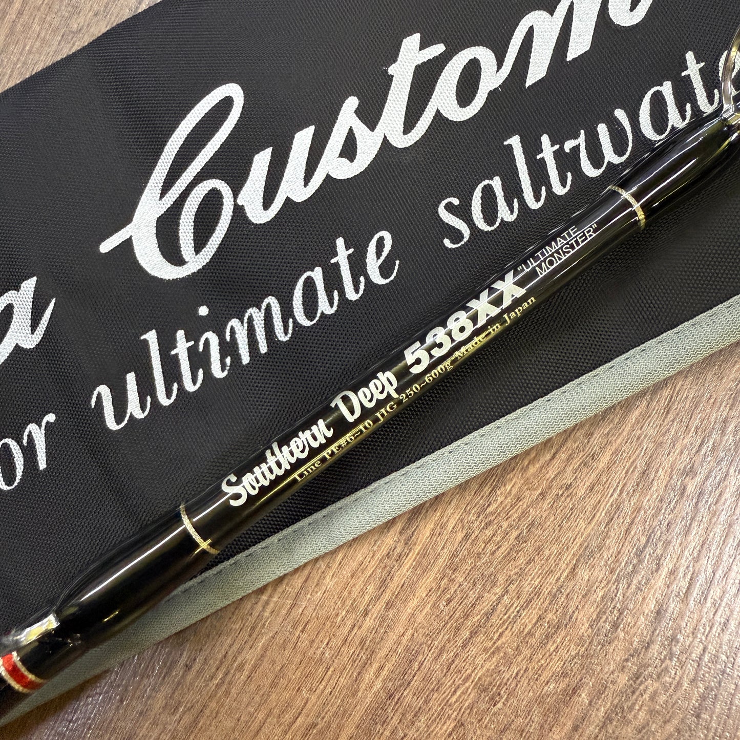 Southern Deep 538XX Ultimate Monster (USED, like new) with rod sleeve/bag