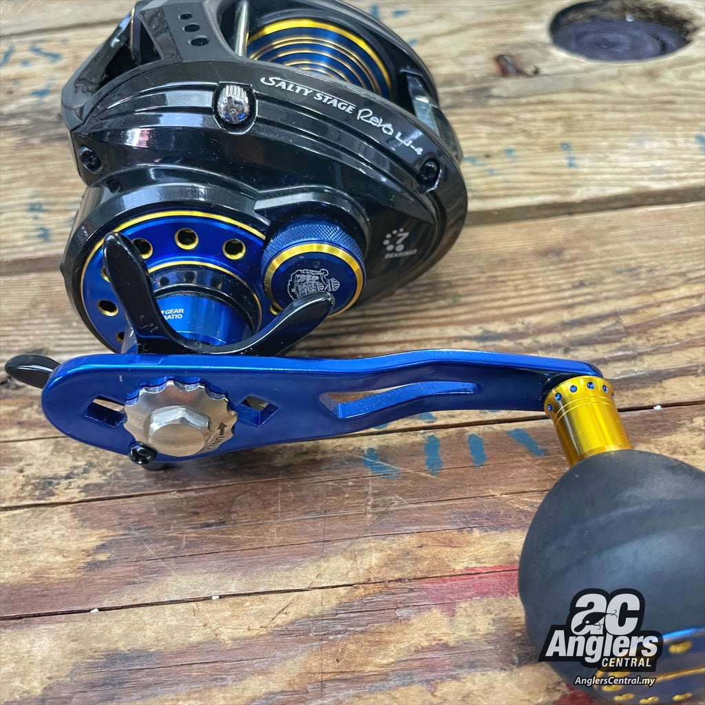 2018 Salty Stage Revo LJ-4 (Used, 9.5/10) no box