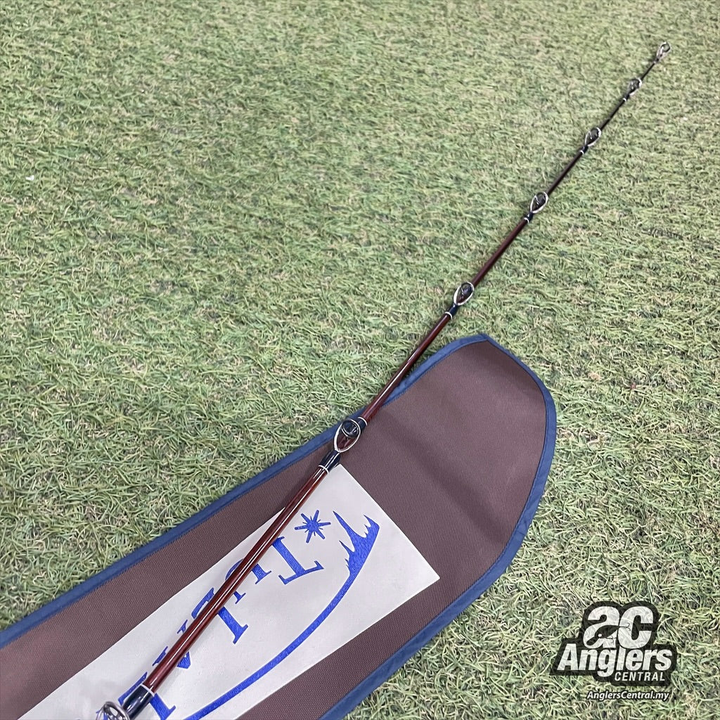 Aventura AC59 PE#10 (USED, 9/10) with rod bag/sleeve