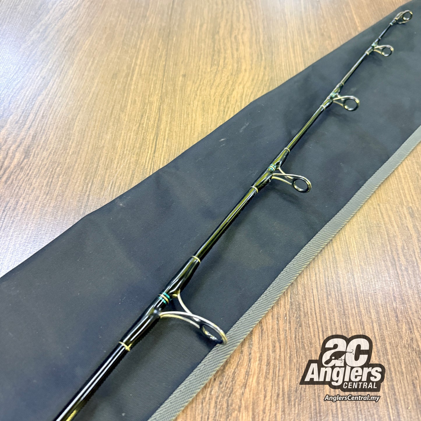 Jigger Trust Fokeeto FB53-12 (USED, 9/10) with rod bag/sleeve