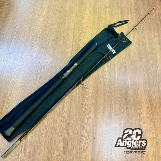 White Insight 828 (USED, 8.5/10) with rod bag/sleeve