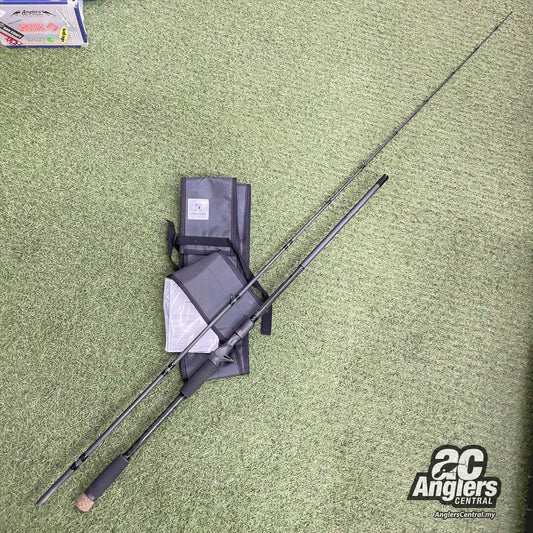 Paradox CQC 83 (USED, 9.5/10) with rod bag/sleeve