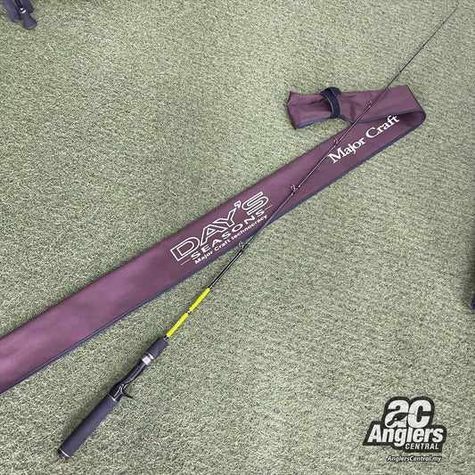 Day's Seasons DC-52ML 8-14lb (USED, 9/10) with rod sleeve/bag