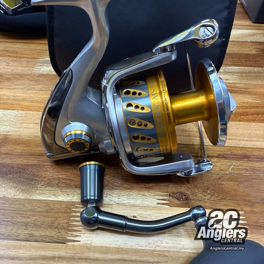 09 Stella SW20000PG (USED, 9/10) with box & reel pouch