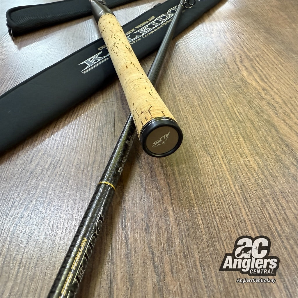 Kaleido The Super Stallion TKLC-71MHX 12-30lb (USED, 8.9/10) with rod bag/sleeve