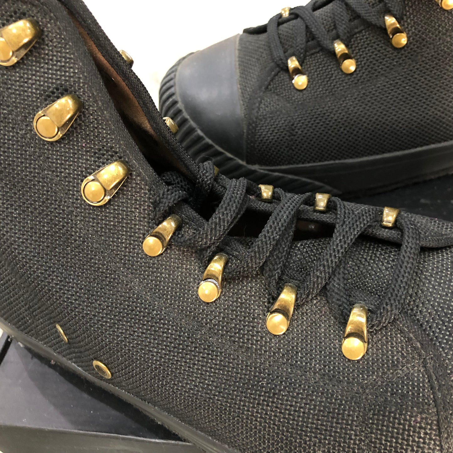 MZWD-350 Mazume Shoes