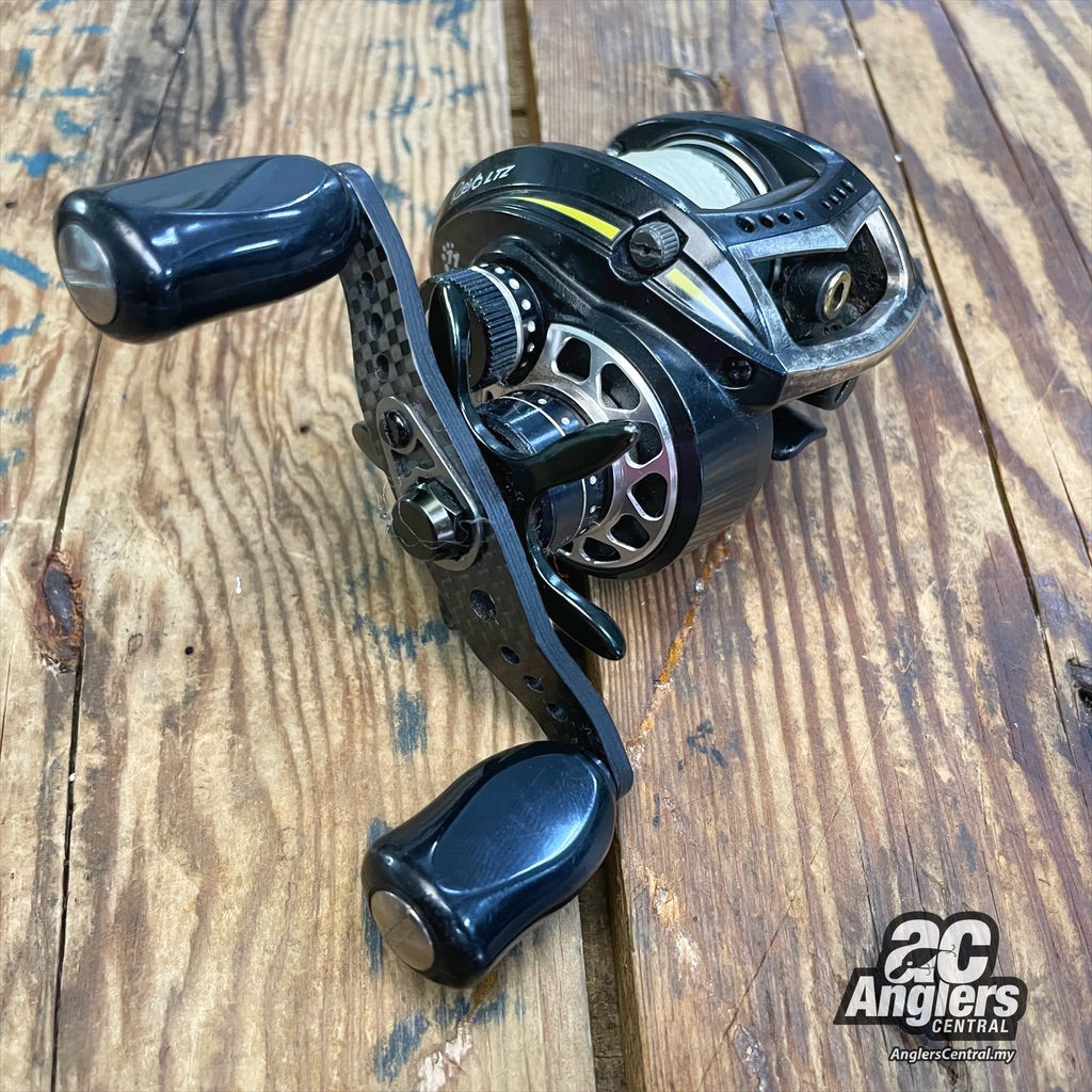 Revo LTZ 8.0 right hand(USED, 8/10) no box – Anglers Central