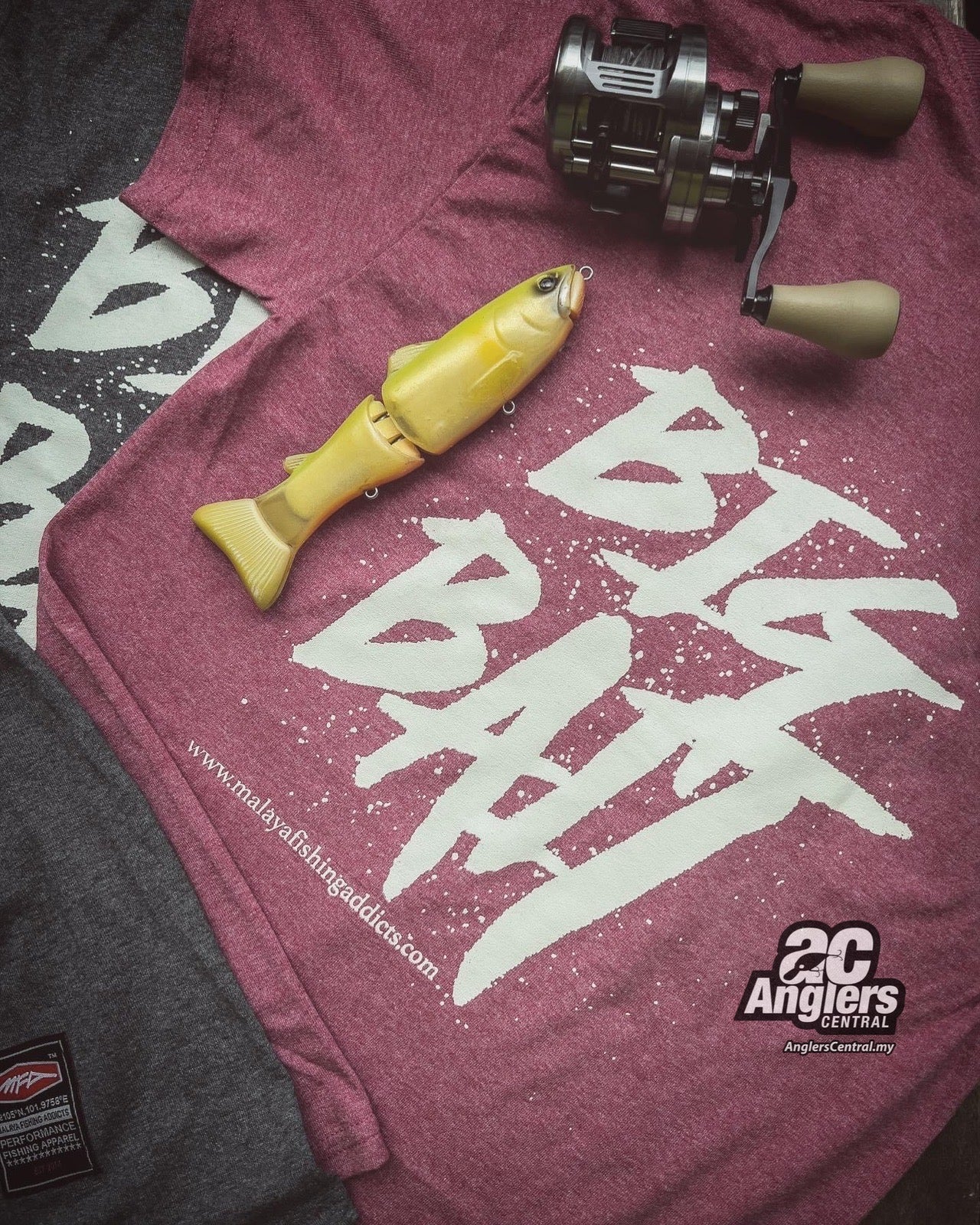 22 Big Bait T-shirt