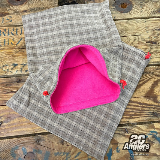 Japanese fabric reel pouch (hand made)