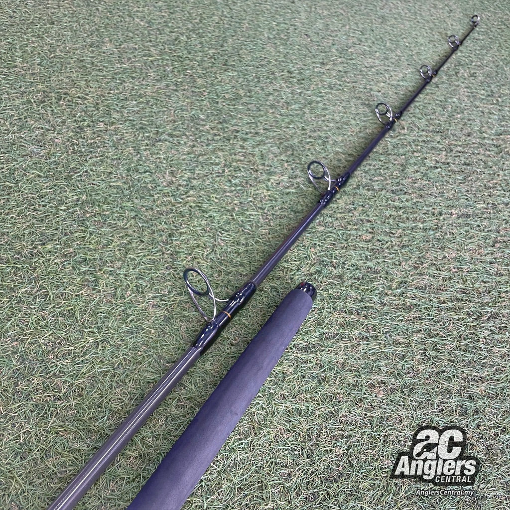 Monster Hunter 80H (USED, 9/10)