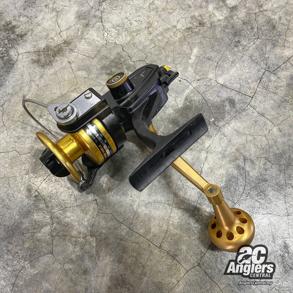 Penn 4500 SS (VINTAGE, 8/10) as is