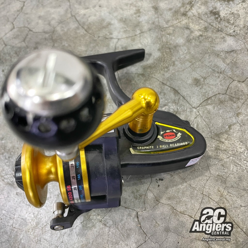 Penn 4300 SS (VINTAGE, 8/10) as is