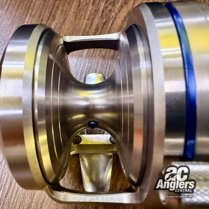 2015 Saltiga 35N-SJ (USED, 9.5/10) complete box set