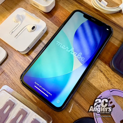 2019 iPhone 11 (128GB Black) (USED, 9/10) complete MY box set