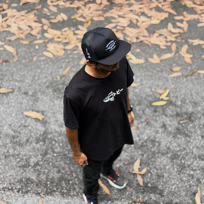 26 Tobi Flatbrim Trucker