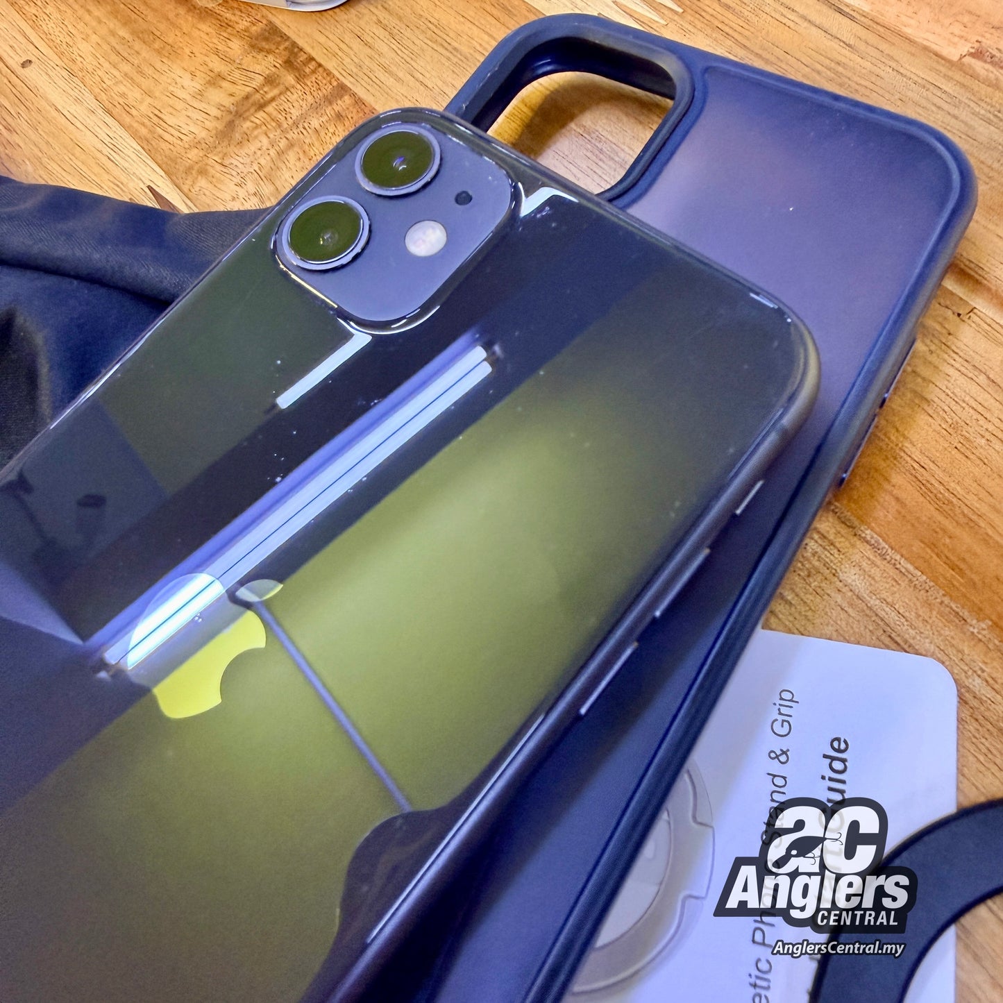 2019 iPhone 11 (128GB Black) (USED, 9/10) complete MY box set