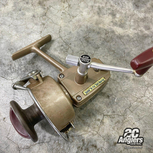 Daiwa 7300H (VINTAGE, 8/10) as is