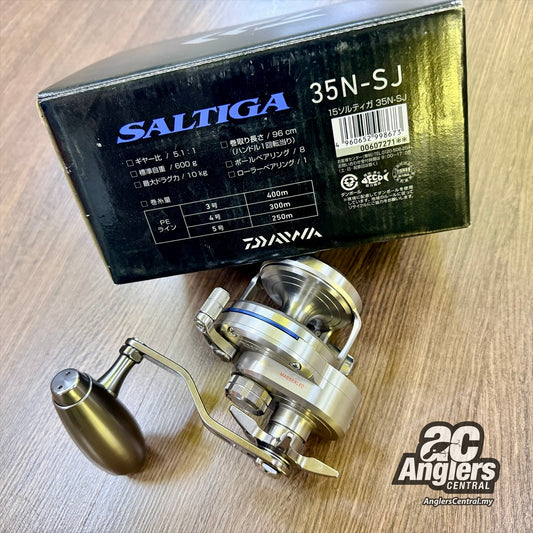 2015 Saltiga 35N-SJ (USED, 9.5/10) complete box set