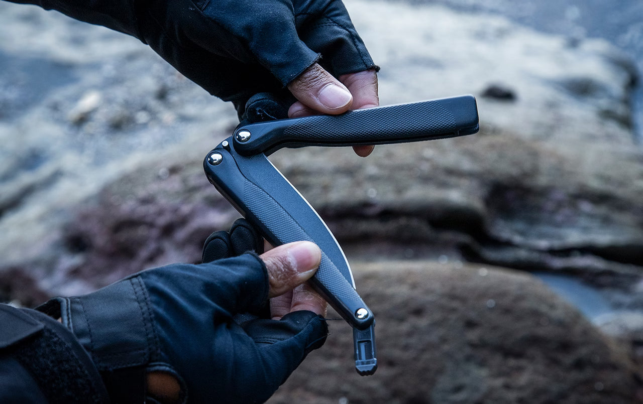 UB-202X Folding Knife UF (Charcoal Gray)