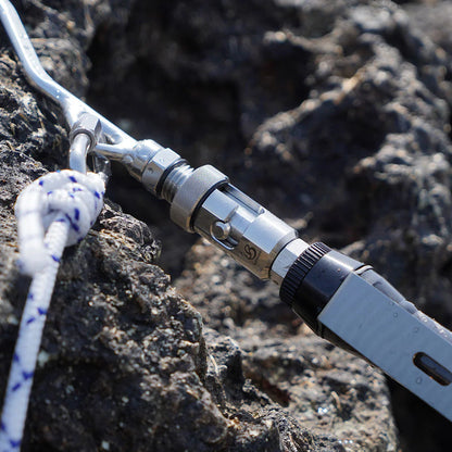 MR-303 Flying & Locking Gaff Adapter