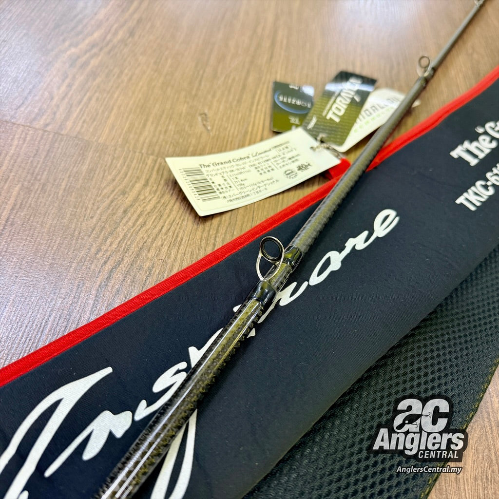 Inspirare Kaleido The Grand Cobra Limited Black Series TKIC-611XMH-BK 10-30lb (USED, 9.5/10) with rod bag/sleeve