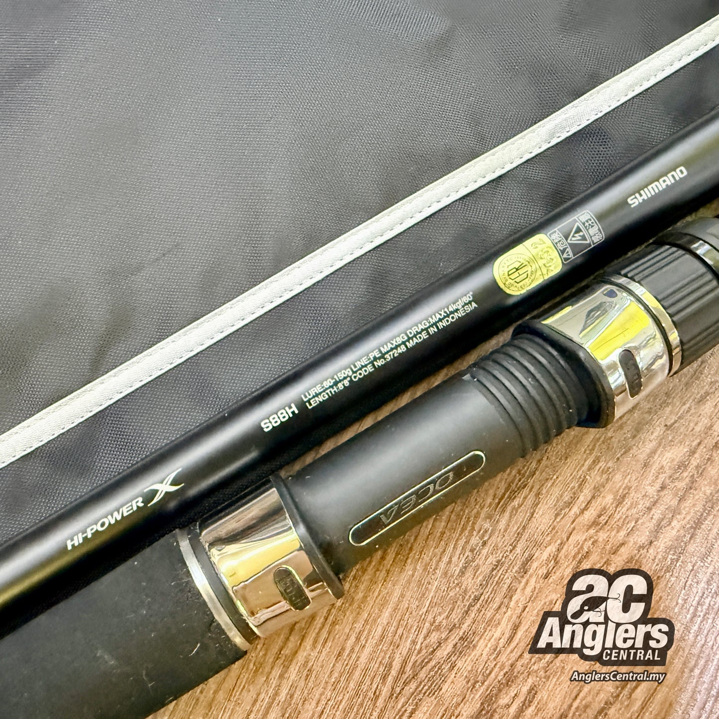 2017 Ocea Plugger Full Throttle S88H (USED, like new) with rod bag/sleeve