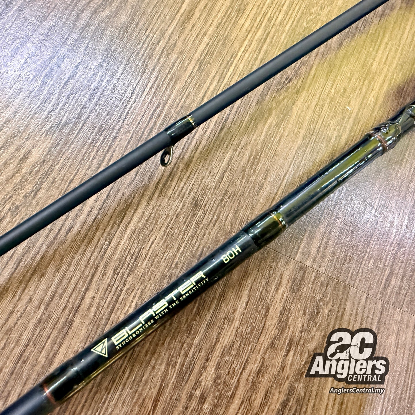 Shore Impress Blaster 80H (USED, 7/10) with rod bag/sleeve