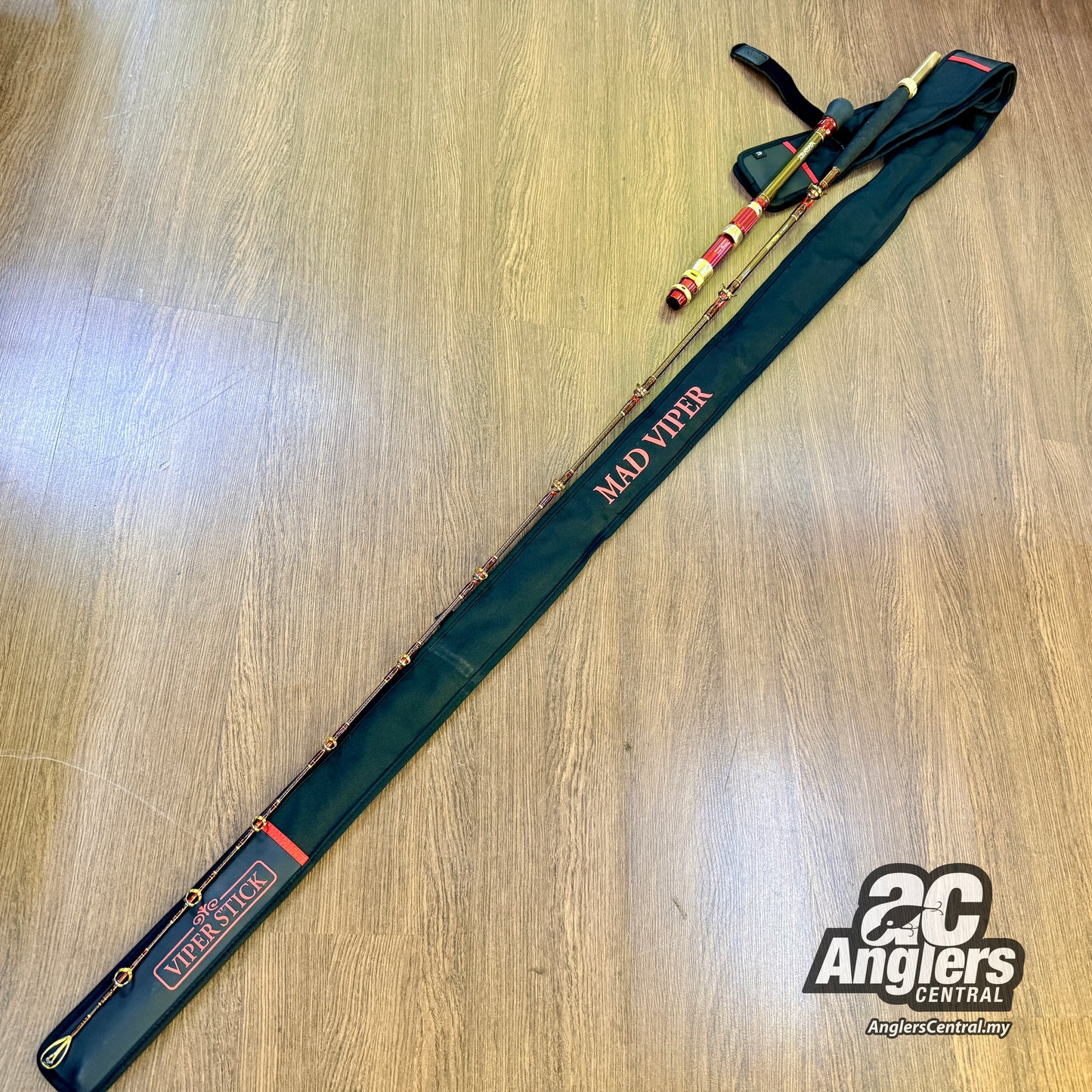 Mad Viper Bull HHH-205 (USED, 9.5/10) with rod bag/sleeve