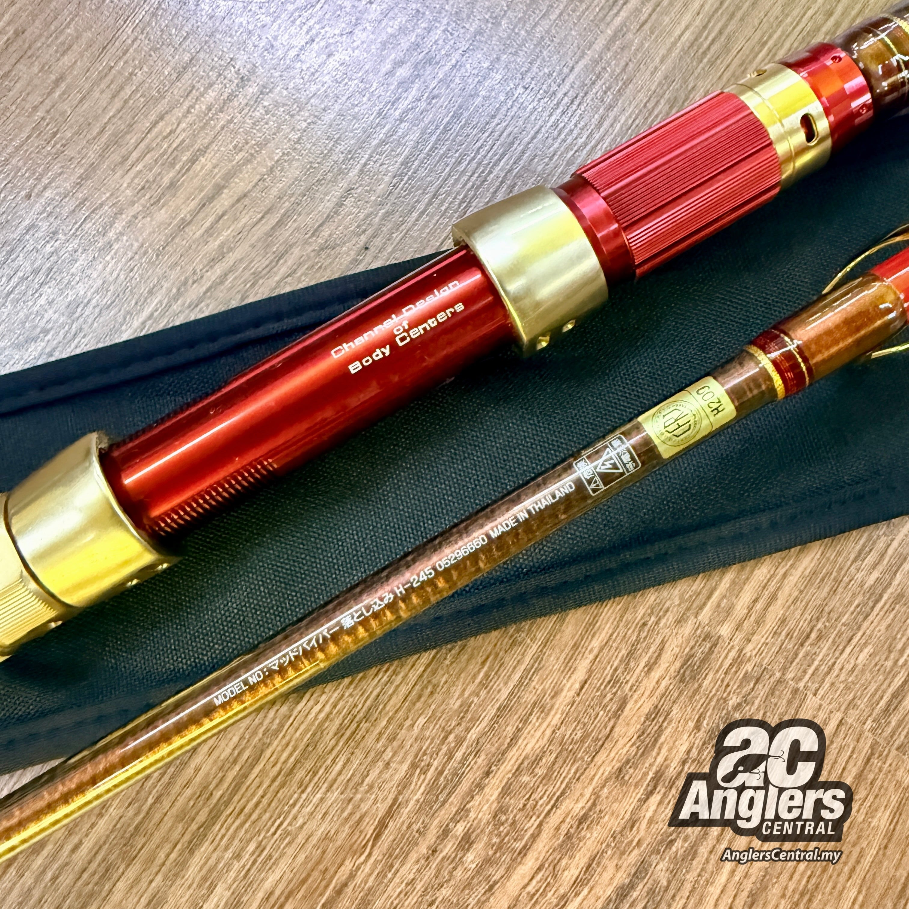 MAD VIPER H/H-245SMT 船竿 245cm Mad Viper Otoshikomi H-245 (USED, 9.5/10) with rod bag/sleeve