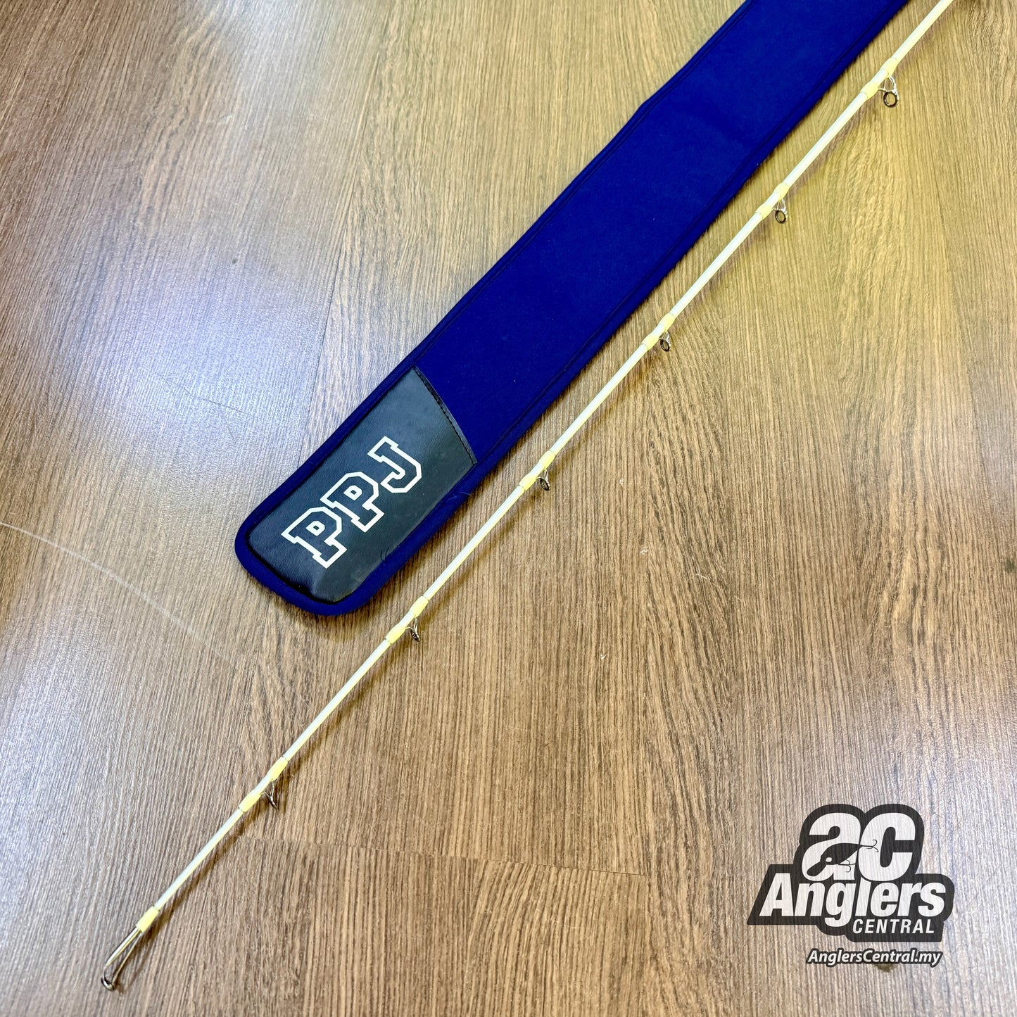 Slow Emotion B60-PPJ (USED, 9.5/10) with rod bag/sleeve