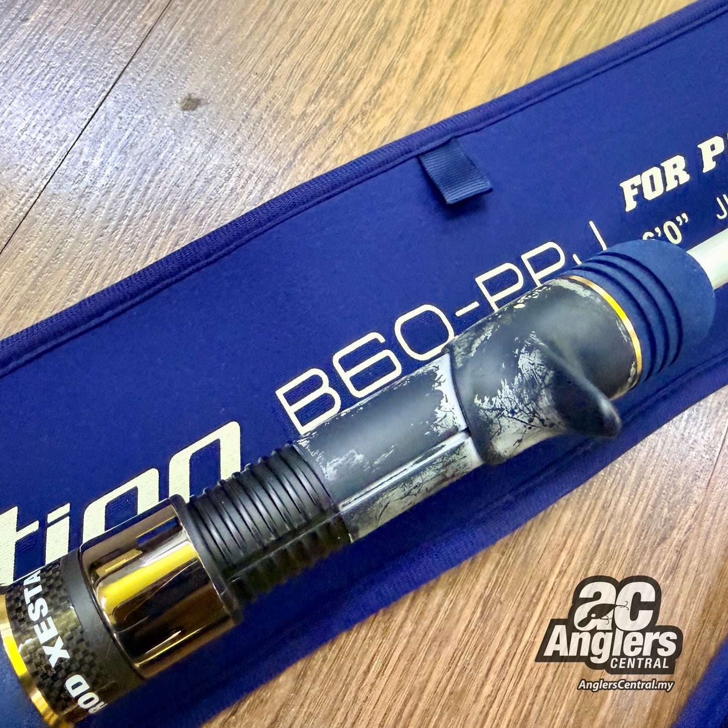 Slow Emotion B60-PPJ (USED, 9.5/10) with rod bag/sleeve