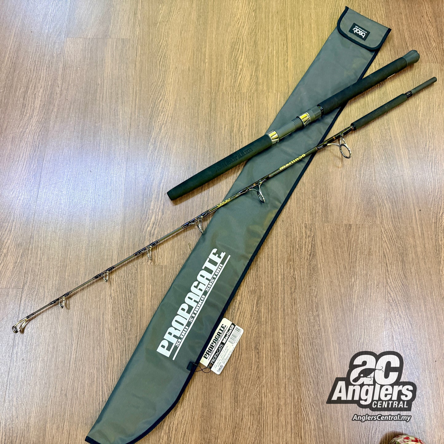 Propagate Marlin58 (USED, like new) with rod bag/sleeve