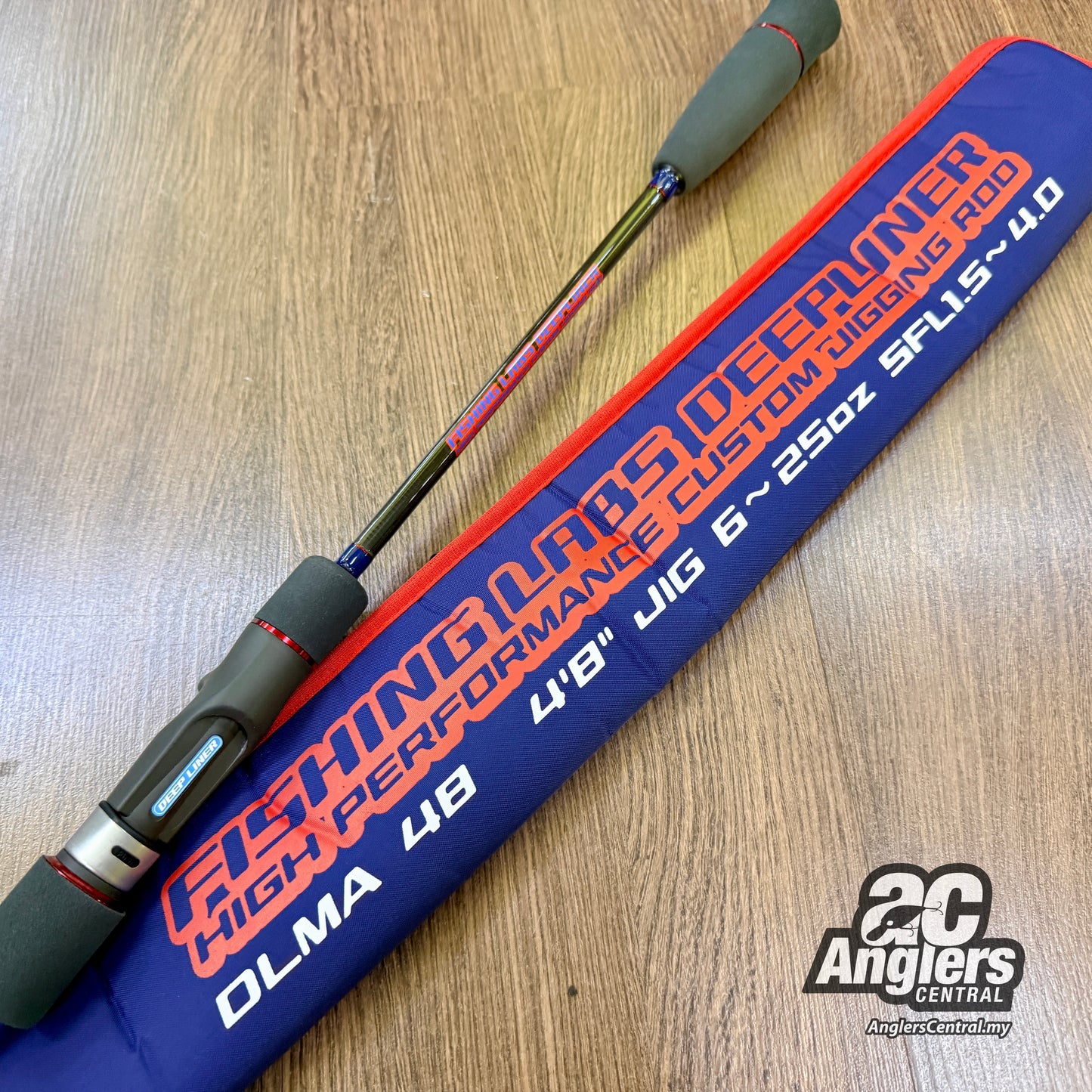 Mania Fellows 48 (USED, like new) with rod bag/sleeve