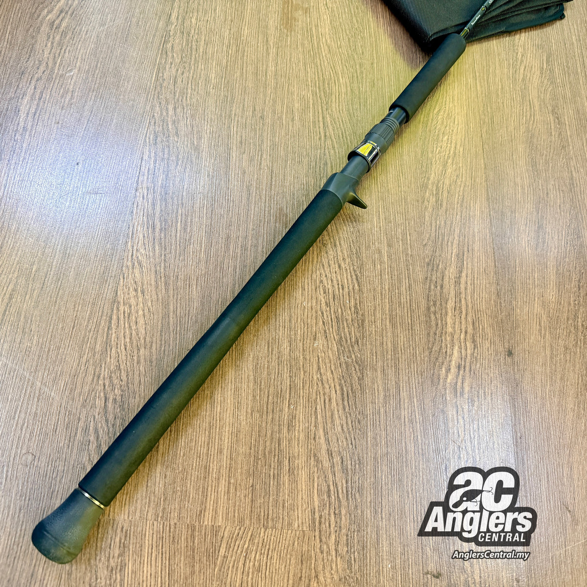Ocean Arrow Selfish 597 (USED, 9.5/10) with rod bag/sleeve