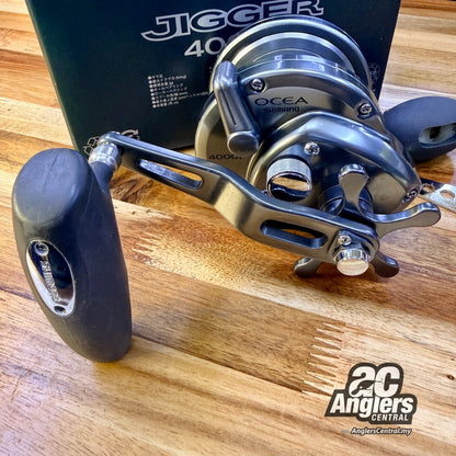 03 Ocea Jigger 4000P (USED, 9/10), complete box set + t-bar