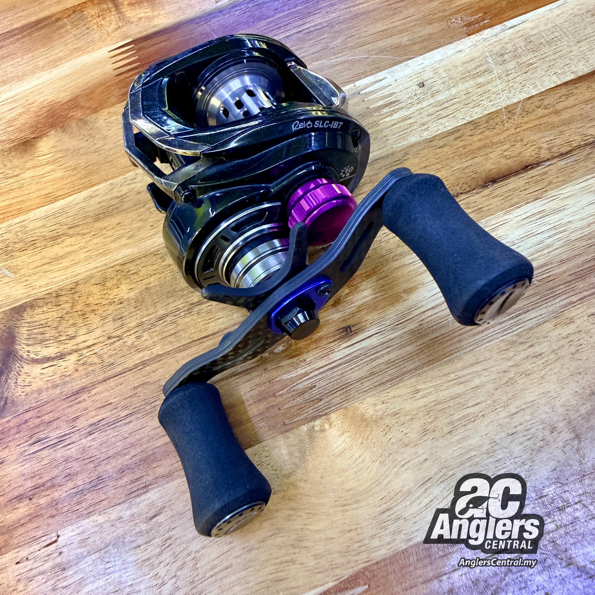 Revo SLC-IB7 (USED, 9/10) as is