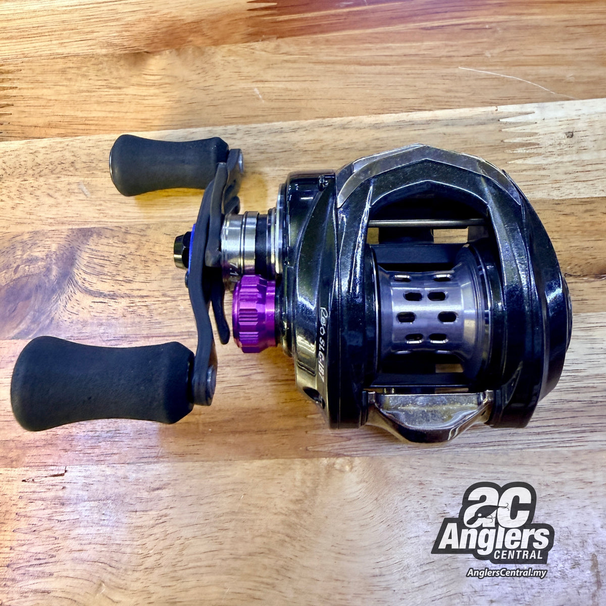 Revo SLC-IB7 (USED, 9/10) as is