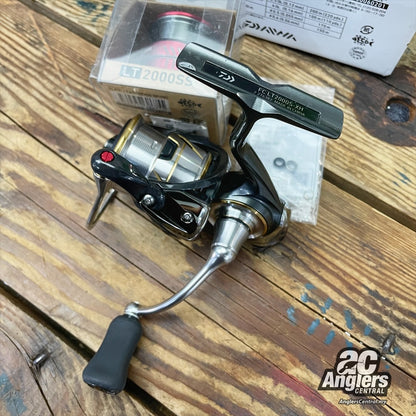 20 Luvias FC LT2000S-XH + Spare Spool (USED, 9.5/10) complete box set ++