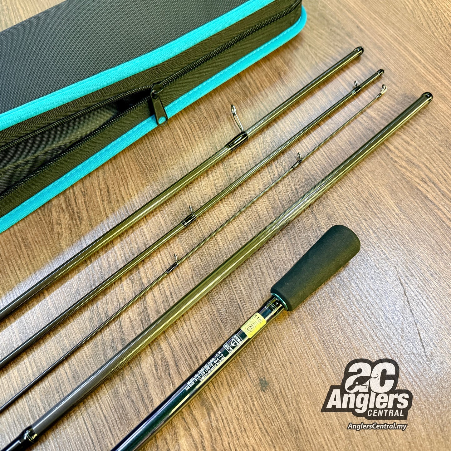Emeraldas MX 84ML-5-N (USED, 9.9/10) with rod semi hard case
