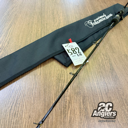 MOZ 582 LM (USED, 8.5/10) with rod bag/sleeve
