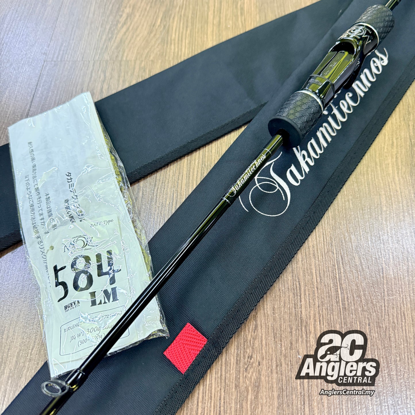 MOZ 584 LM (USED, 8.5/10) with rod bag/sleeve