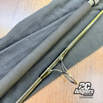 White Insight 828 (USED, 8.5/10) with rod bag/sleeve