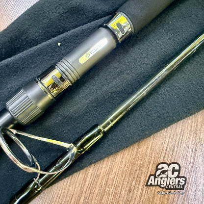 White Insight 828 (USED, 8.5/10) with rod bag/sleeve
