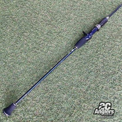 Game Type Slow J B683 PE2.5 (USED, 8/10) with rod bag/sleeve