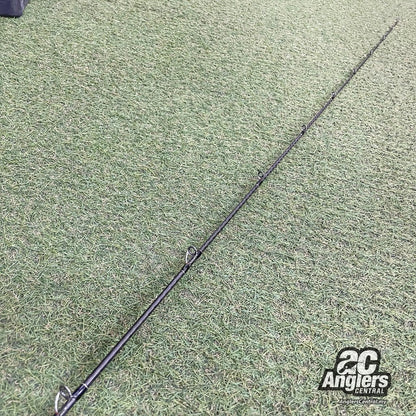 Game Type Slow J B683 PE2.5 (USED, 8/10) with rod bag/sleeve