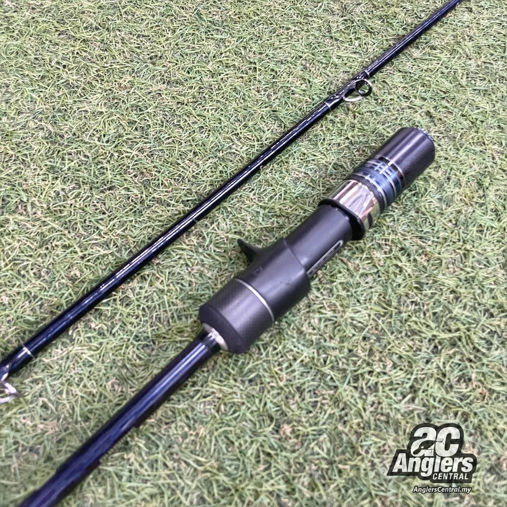 Ocea Jigger Infinity B803 PE2.5 (USED, 8/10) with rod bag/sleeve