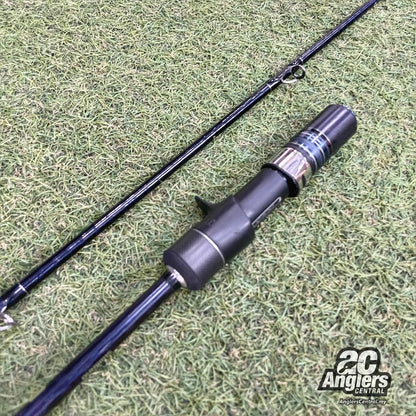 Ocea Jigger Infinity B803 PE2.5 (USED, 8/10) with rod bag/sleeve